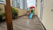 Apartamento finamente mobiliado na Meia Praia