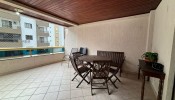 Apartamento frente Avenida, na Meia Praia