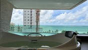 Apartamento de 179m na Meia Praia