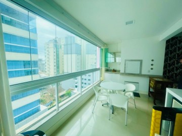 Apartamento Quadra mar, 03 suites, 02 vagas, Meia 