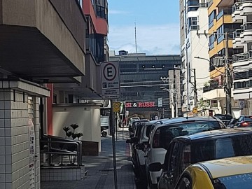 Apartamento em frente Russi Russi, 3 quartos Meia 