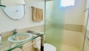 Apartamento a 100 metros do mar, 03 suites, 02 vag