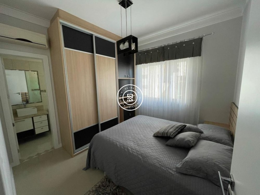 Apto mobiliado e decorado a 300m do Mar