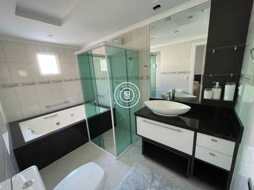 Apto mobiliado e decorado a 300m do Mar