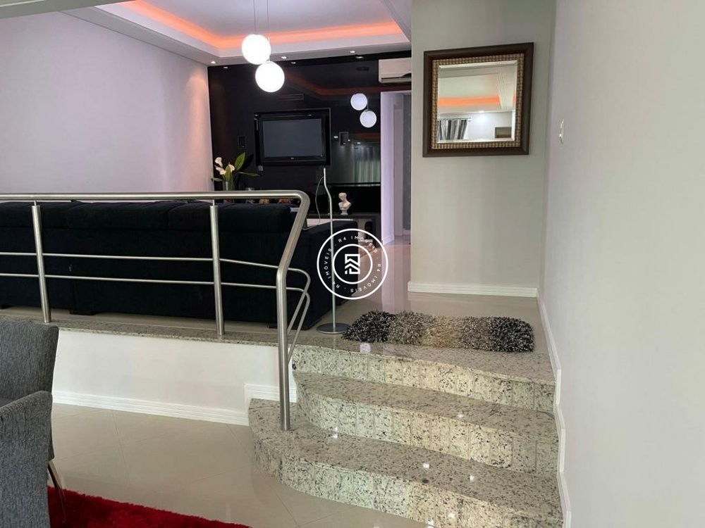 Apto mobiliado e decorado a 300m do Mar