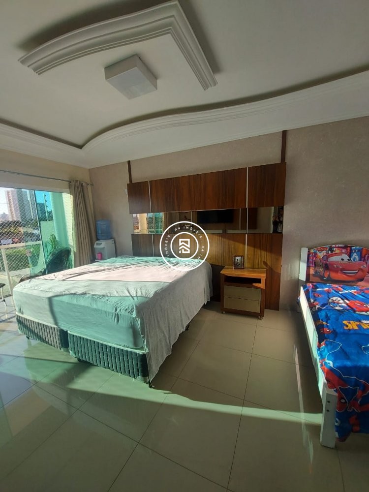 CASA COM 03 SUTES, MOBILIADA E DECORADA