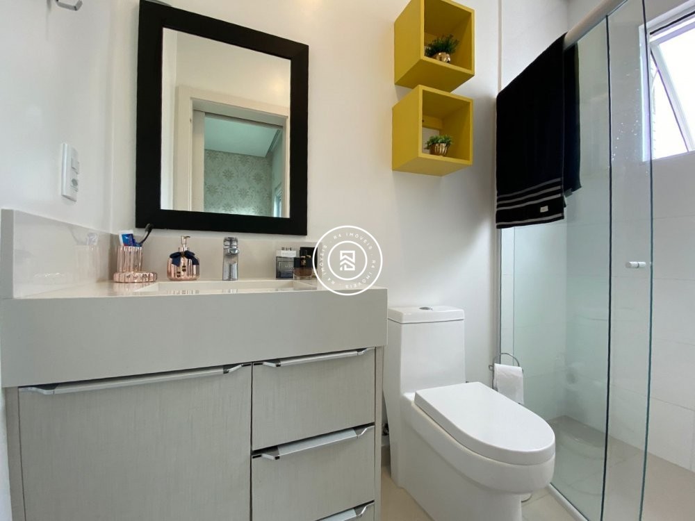 Apto mobiliado e decorado a 300m do Mar