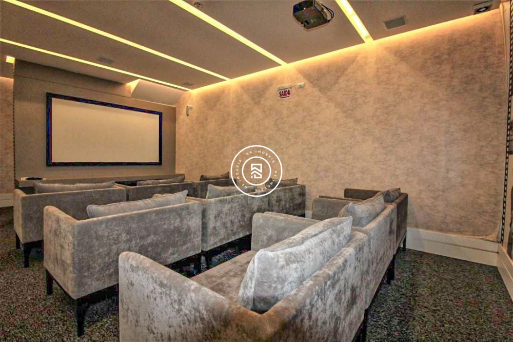 P� NA AREIA COM TR�S SU�TES