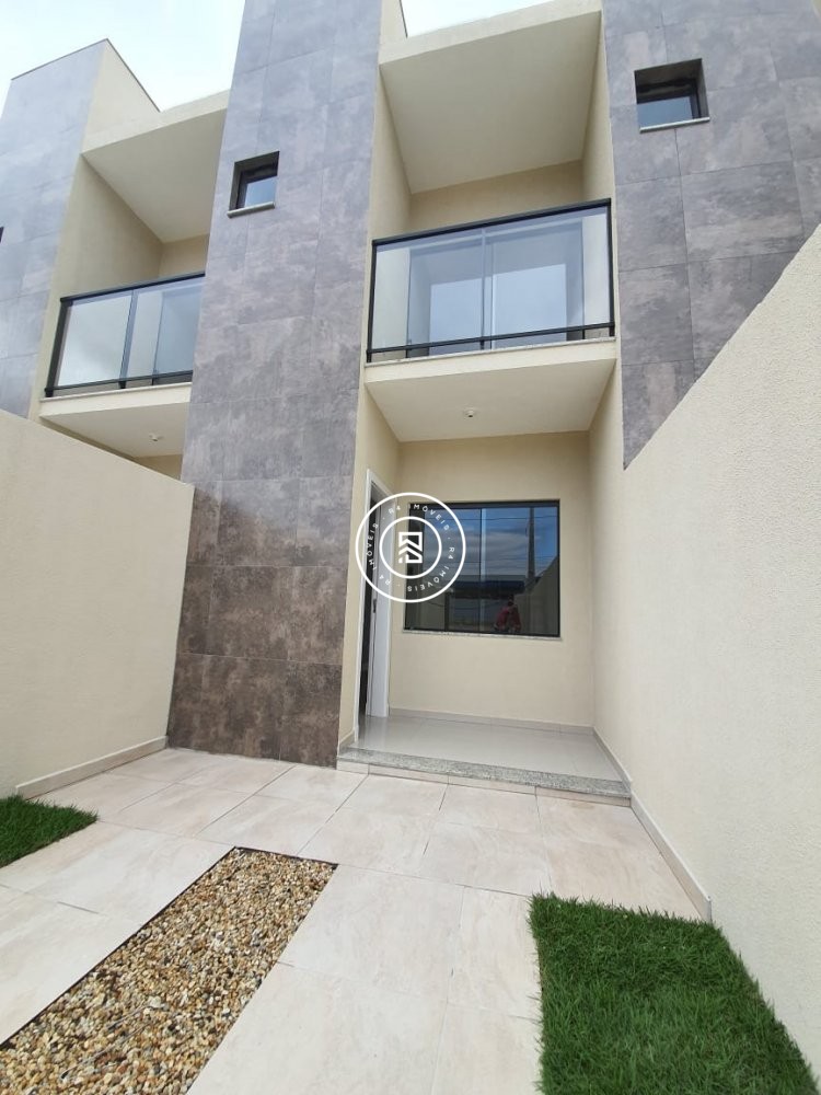 Sobrado Novo em Cambori