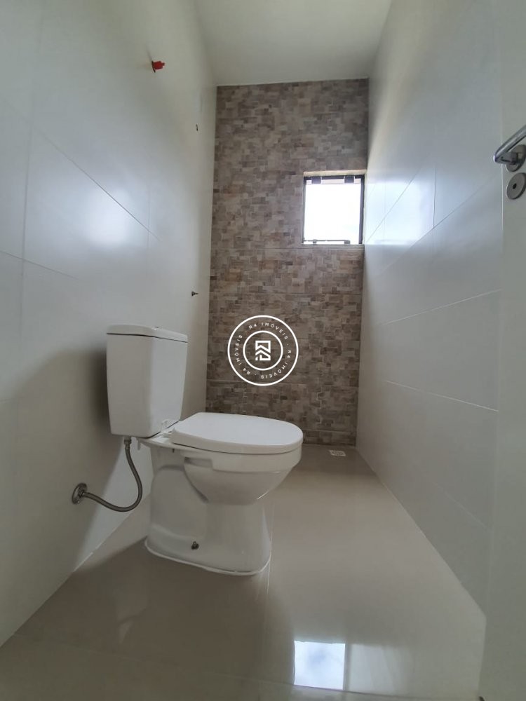 Sobrado Novo em Cambori