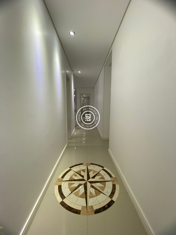 Cobertura com terra�o em Bombinhas