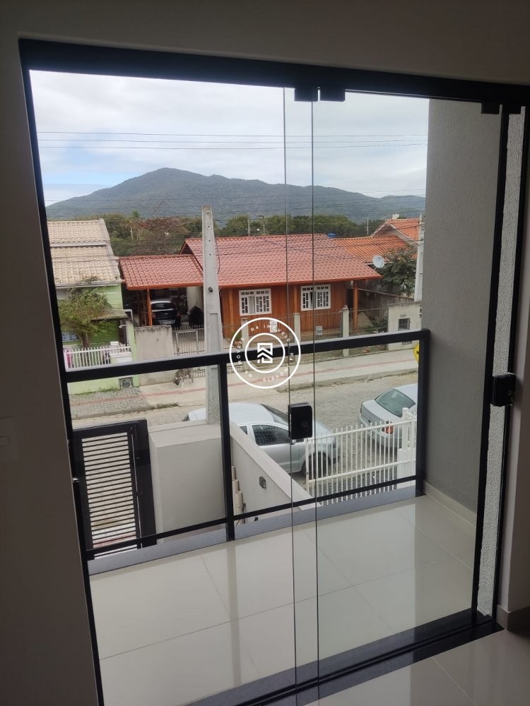 Sobrado novo no Perequ