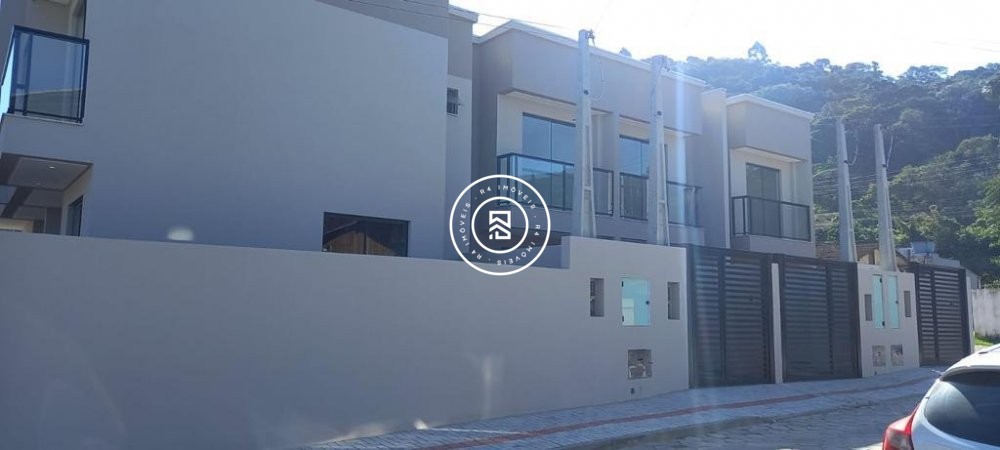 Sobrado novo no Alto So Bento