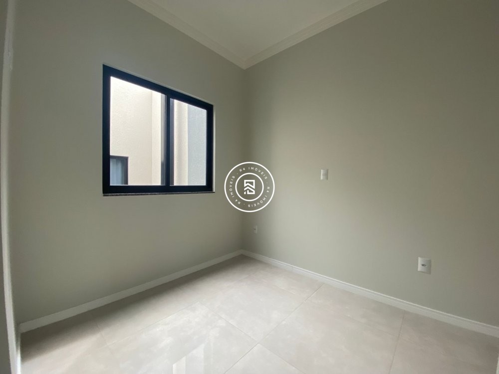 Sobrado novo no Alto Perequ