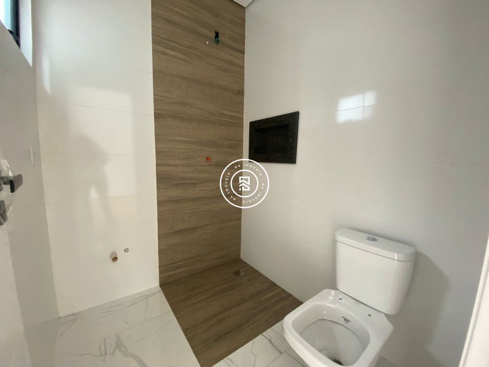 Sobrado novo no Morretes