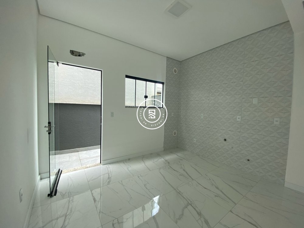 Sobrado novo no Morretes