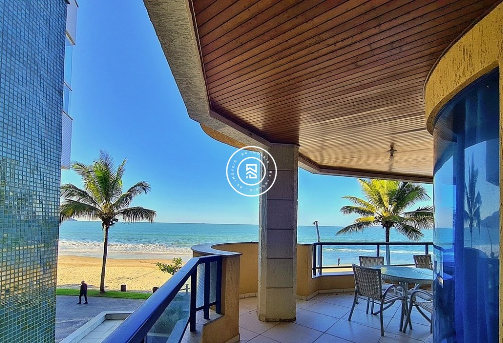 Apartamento Frente Mar 04 Dormit�rios, 02 vagas