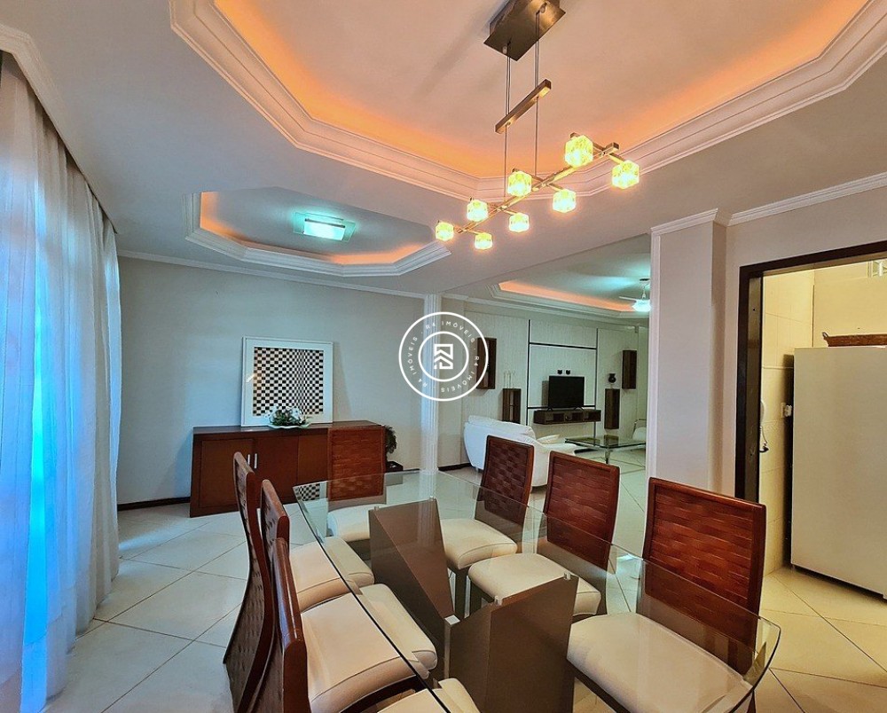 Apartamento Frente Mar 04 Dormit�rios, 02 vagas