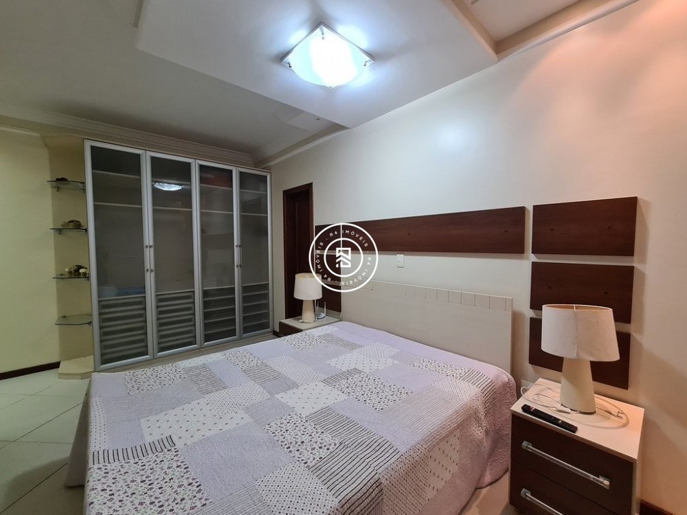Apartamento Frente Mar 04 Dormit�rios, 02 vagas