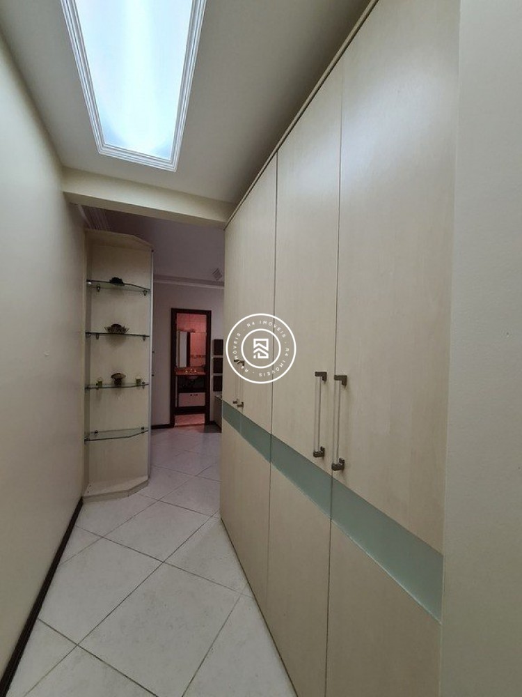 Apartamento Frente Mar 04 Dormit�rios, 02 vagas