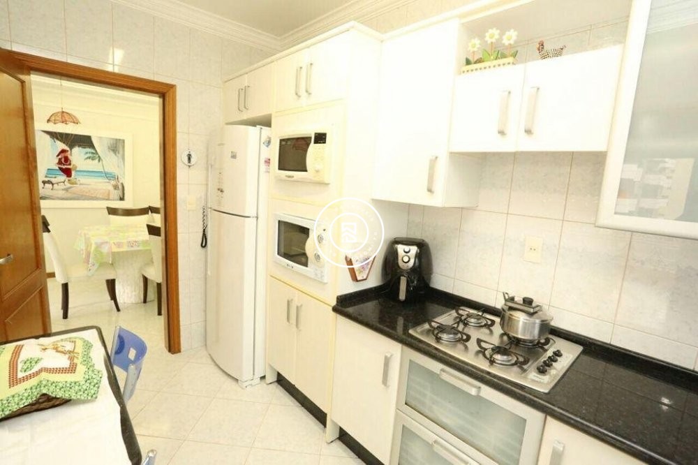 Apartamento Lateral Mar 03 Dormitorios Meia Praia