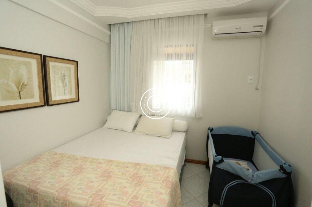 Apartamento Lateral Mar 03 Dormitorios Meia Praia