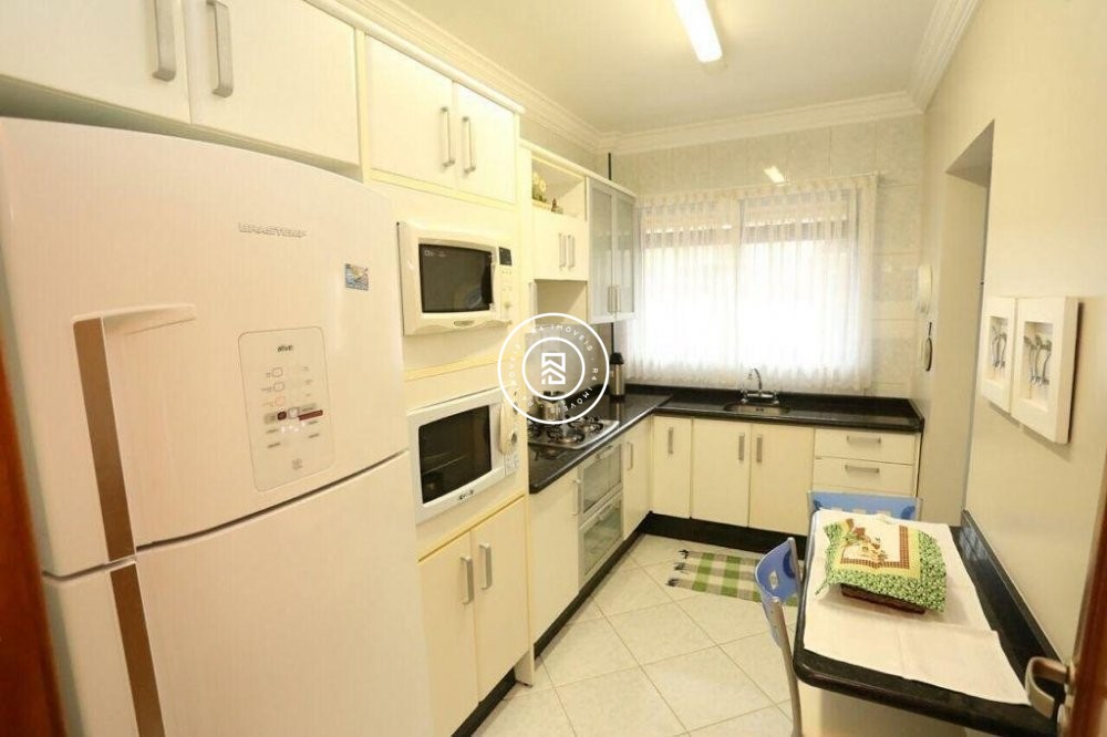 Apartamento Lateral Mar 03 Dormitorios Meia Praia