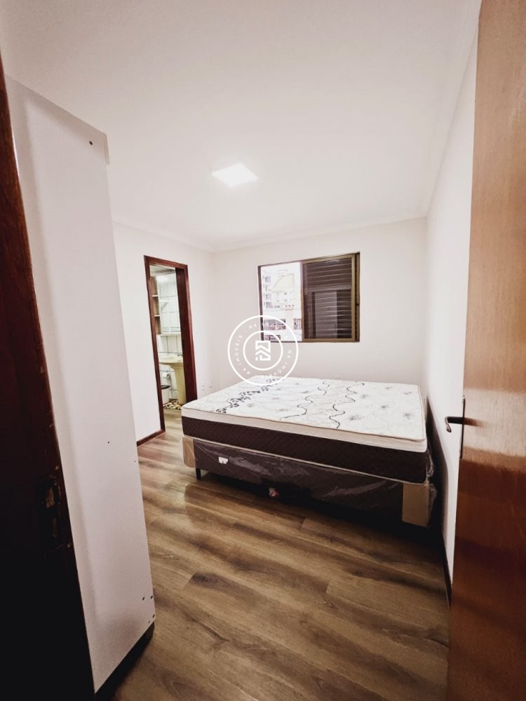 Cobertura Quadra Mar, 03 dormit�rios Meia Praia