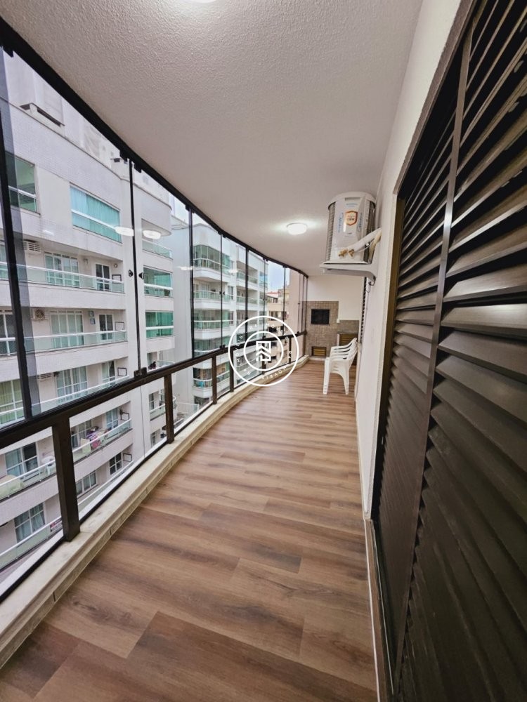 Cobertura Quadra Mar, 03 dormit�rios Meia Praia