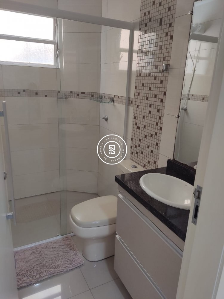 Apartamento Quadra Mar 02 quartos em Meia Praia