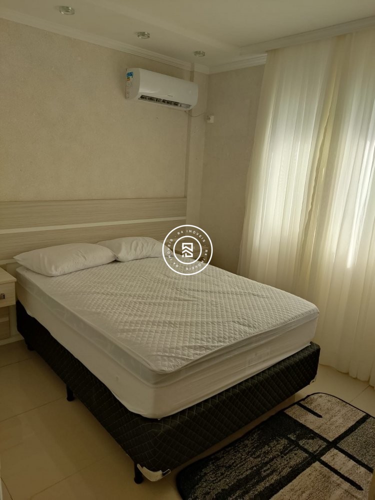 Apartamento Quadra Mar 02 quartos em Meia Praia