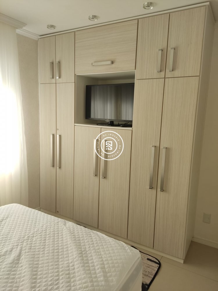 Apartamento Quadra Mar 02 quartos em Meia Praia