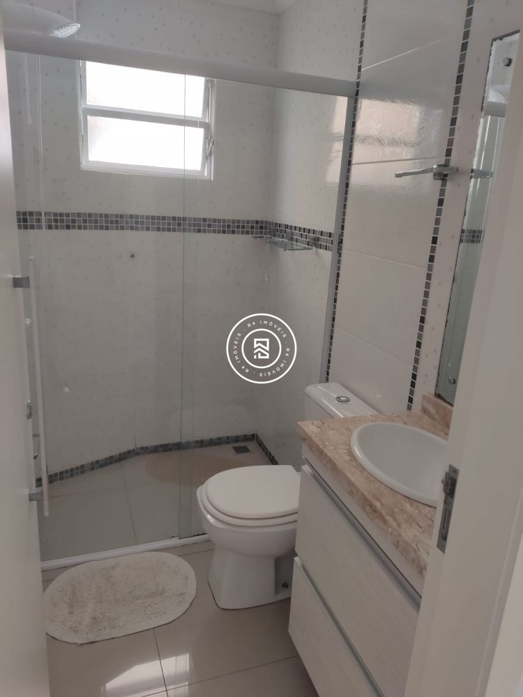 Apartamento Quadra Mar 02 quartos em Meia Praia