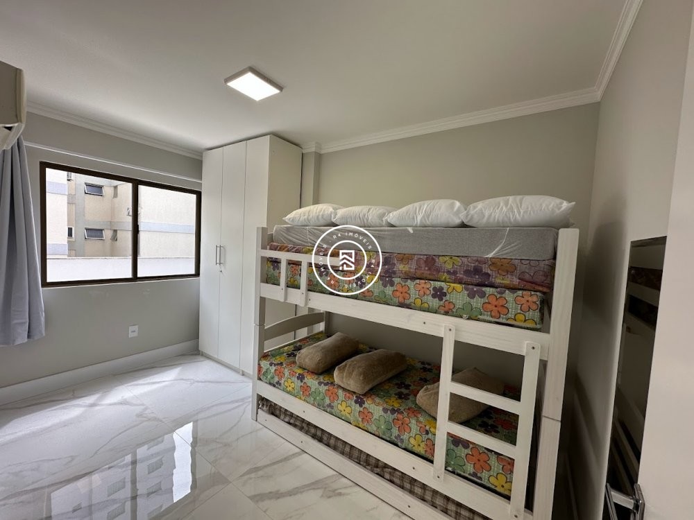 Apto Lateral Mar Meia Praia 03 Dormit�rios