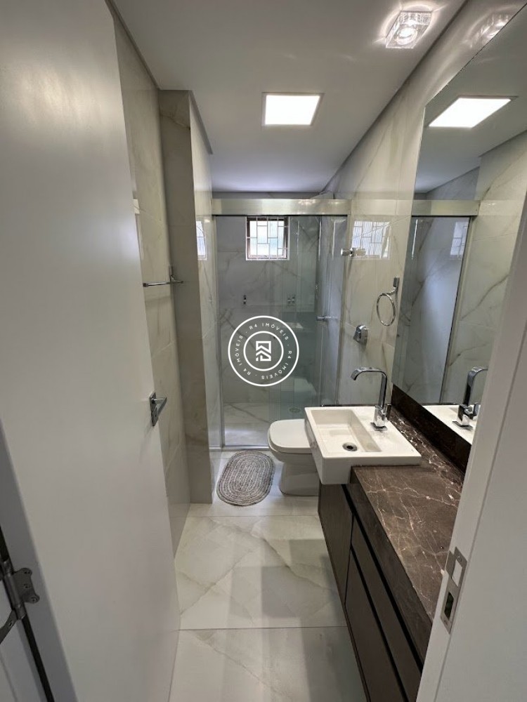 Apto Lateral Mar Meia Praia 03 Dormit�rios