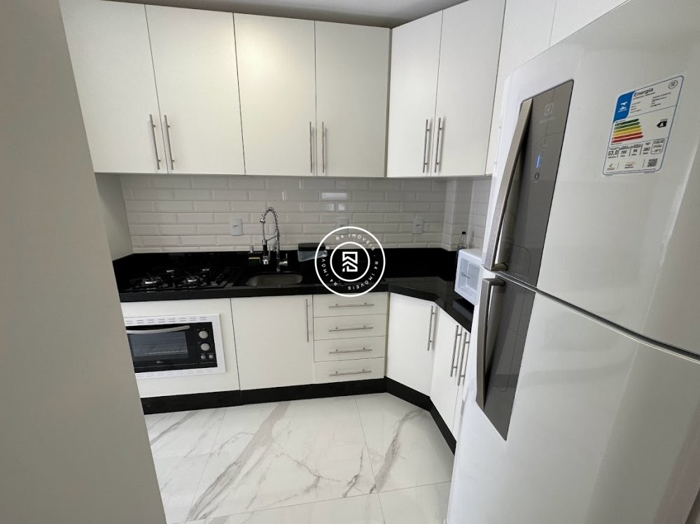 Apto Lateral Mar Meia Praia 03 Dormit�rios