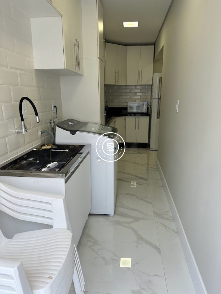 Apto Lateral Mar Meia Praia 03 Dormit�rios