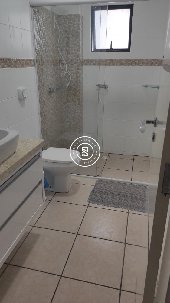 Apartamento Frente Mar 04 Dormit�rios, 02 vagas Me