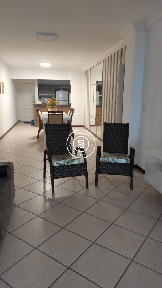 Apartamento Frente Mar 04 Dormit�rios, 02 vagas Me