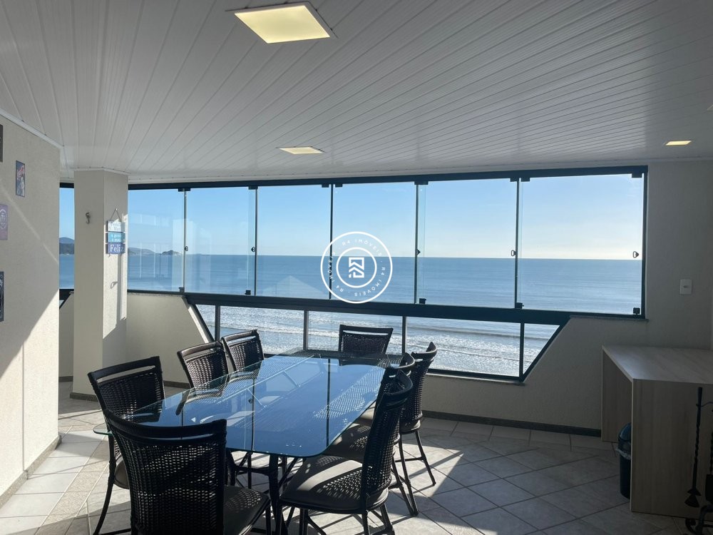 Apartamento Frente Mar 05 Dormitrios, 04 vagas