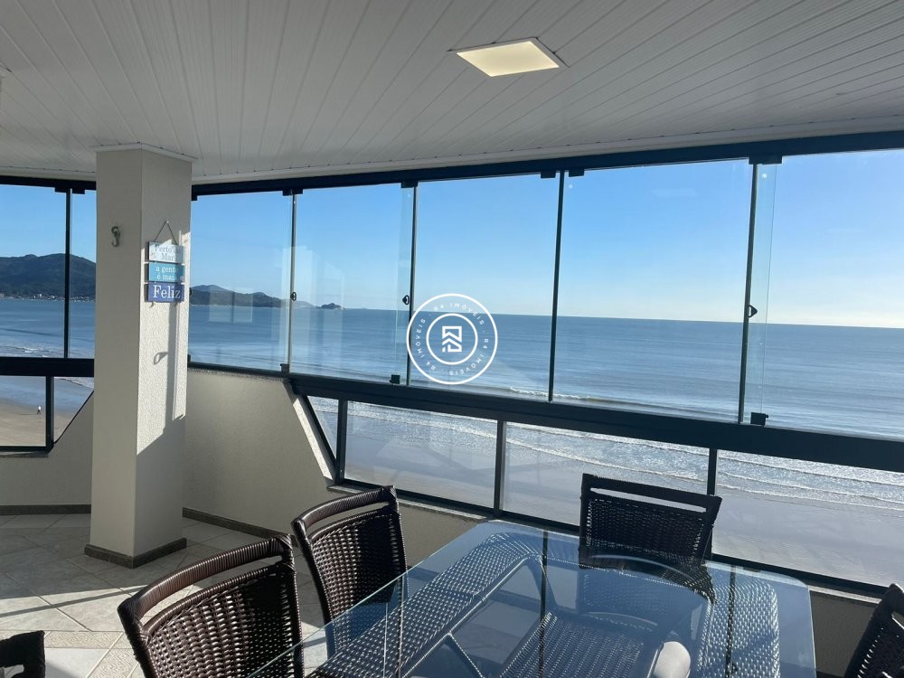 Apartamento Frente Mar 05 Dormitrios, 04 vagas