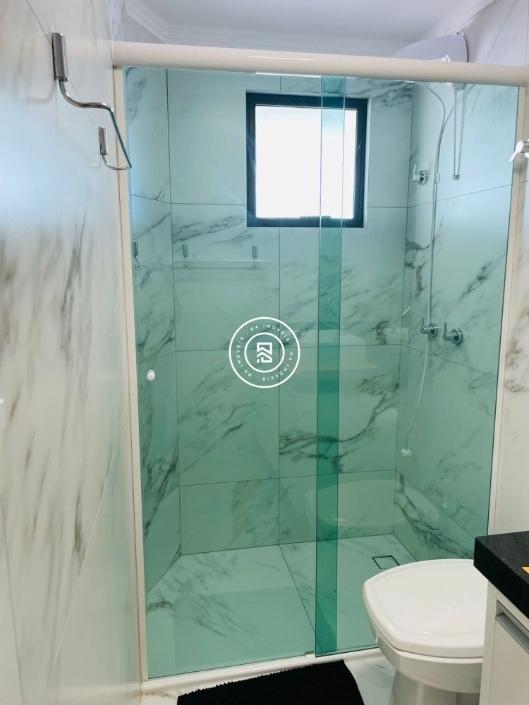 Apartamento Frente Mar 05 Dormitrios, 04 vagas