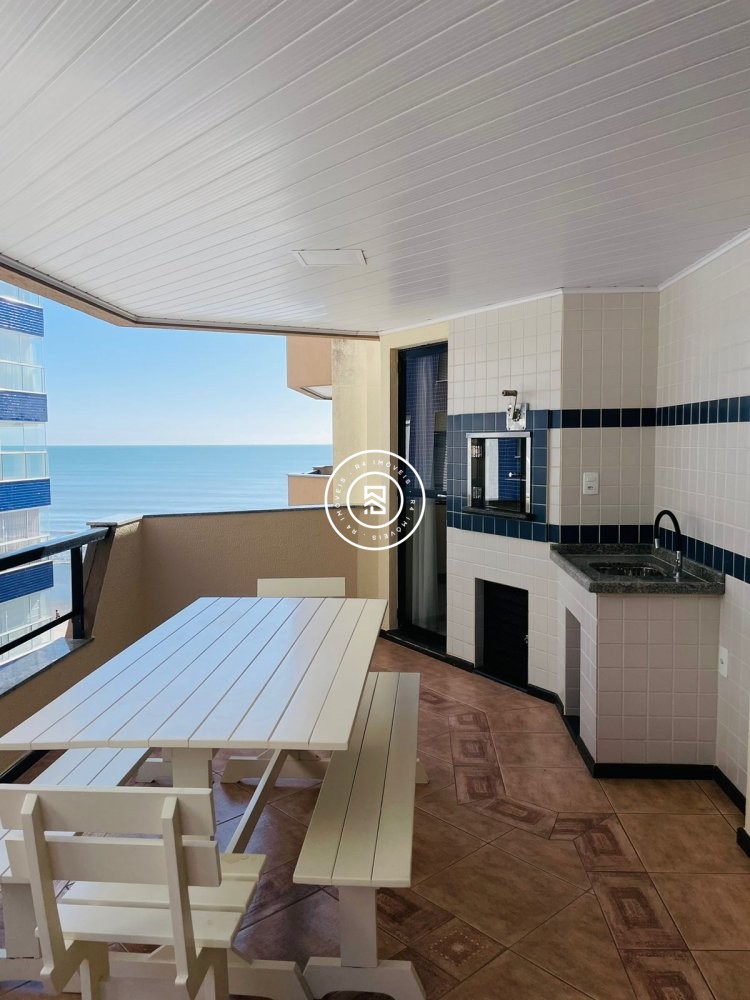 Apartamento Frente Mar 05 Dormitrios, 04 vagas
