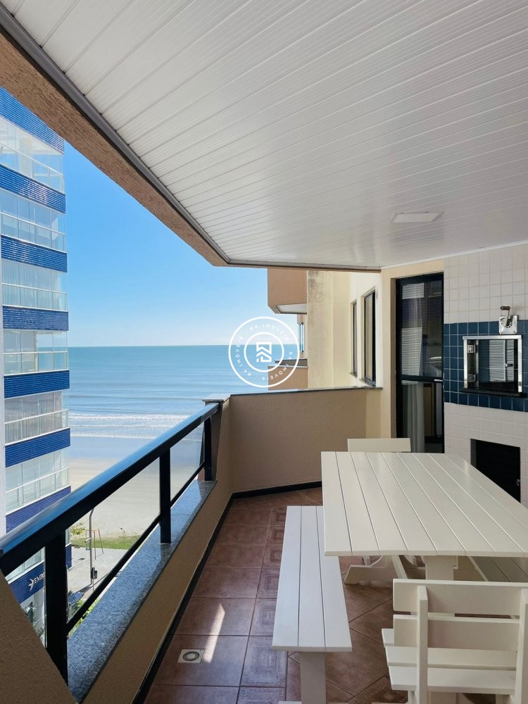 Apartamento Frente Mar 05 Dormitrios, 04 vagas