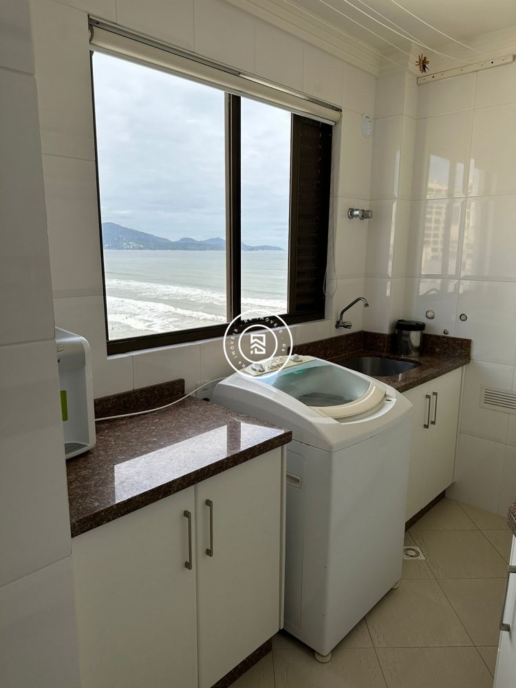 Apartamento Frente Mar 05 suites, 02 vagas