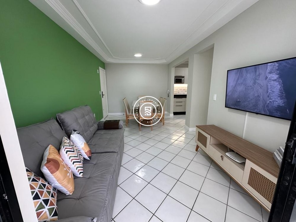 Apartamento Lateral Mar, 02 Dormit�rios, Meia Prai