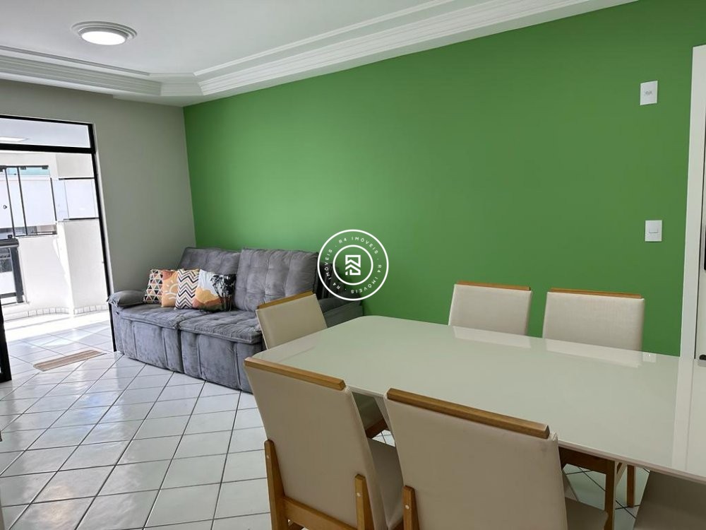 Apartamento Lateral Mar, 02 Dormit�rios, Meia Prai