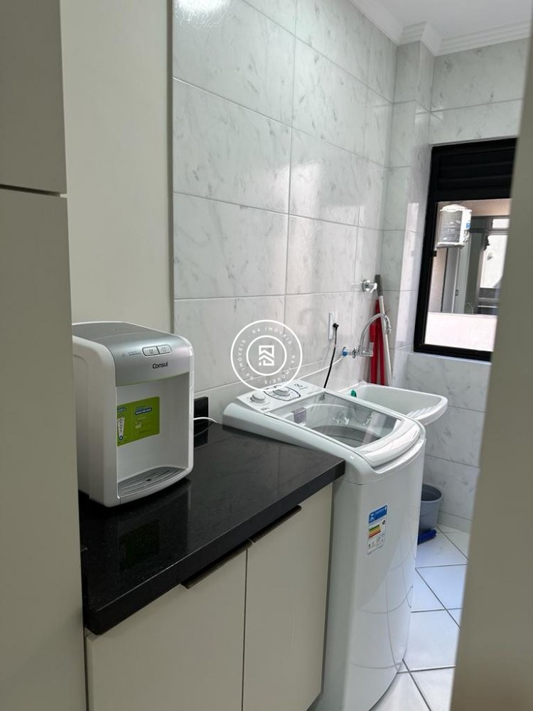 Apartamento Lateral Mar, 02 Dormit�rios, Meia Prai