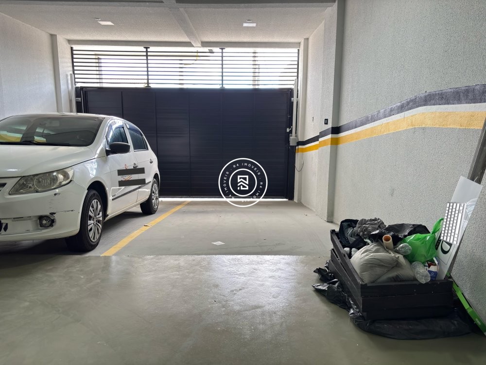 Apartamento semi-mobiliado no Perequ