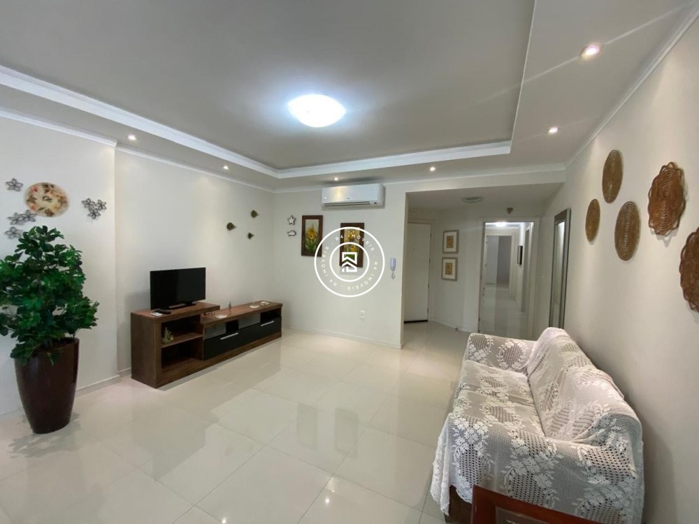 Apto Quadra Mar Centro de Itapema 3 Suites
